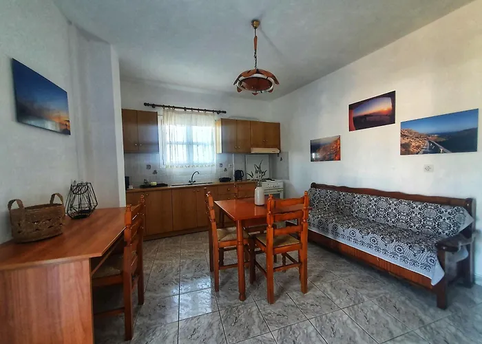 شقة Anatoli Síkinos